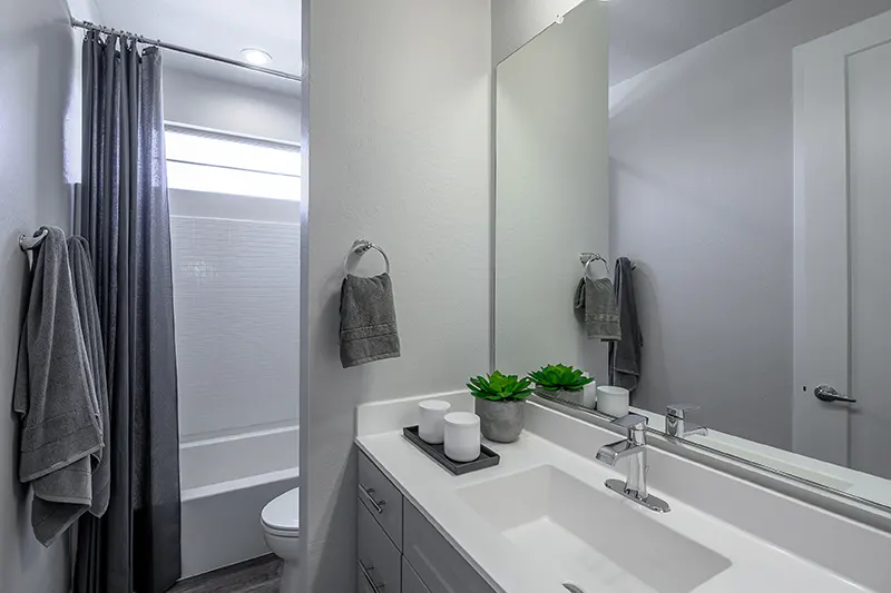 3 bedroom model Bathroom
